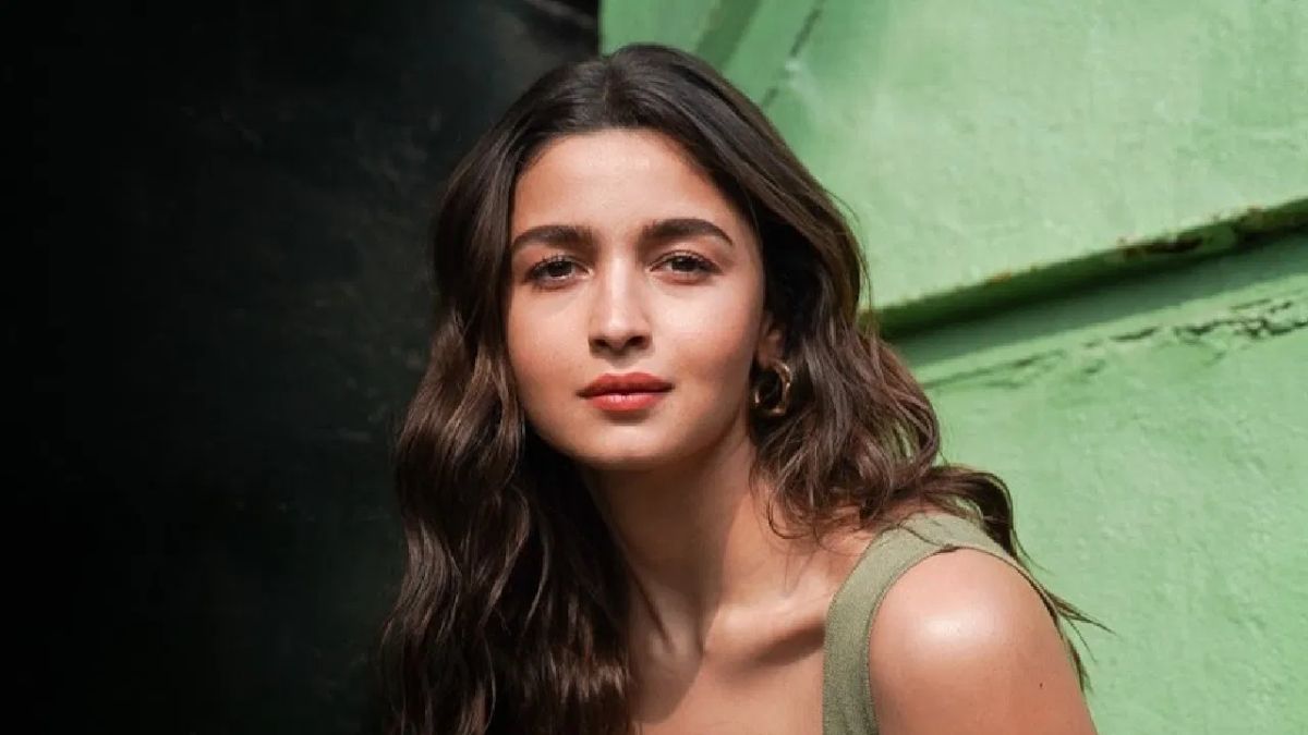 Alia Bhatt to become 1st female lead in YRF's Spy Universe: Report